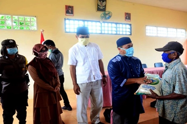 Wabup Lingga Safari Ramadhan ke Desa Kote dan Kelurahan Dabo