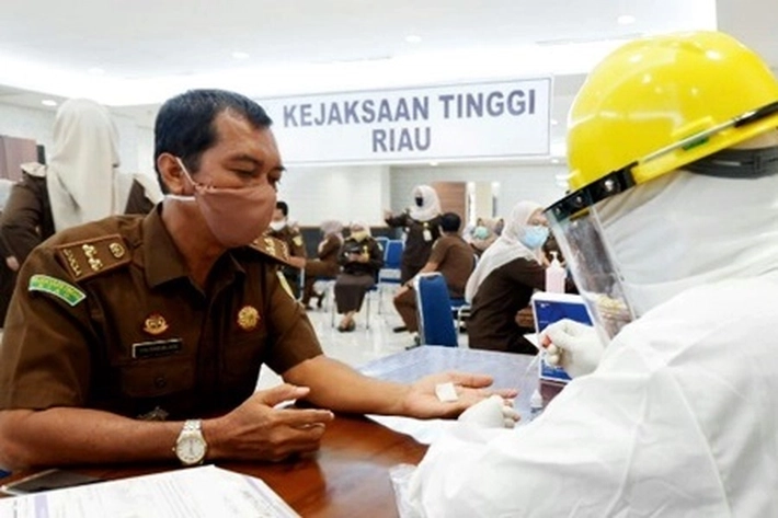 Pegawai Kejaksaan Gelar Rapid Test Covid-19