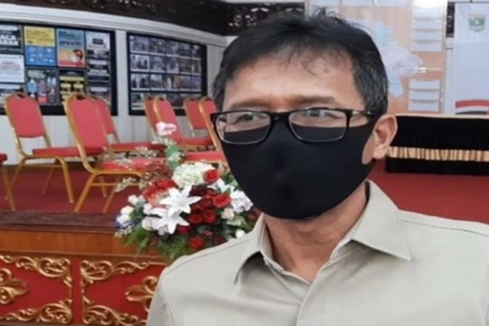 Sumbar Akhiri PSBB dan Berlakukan New Normal
