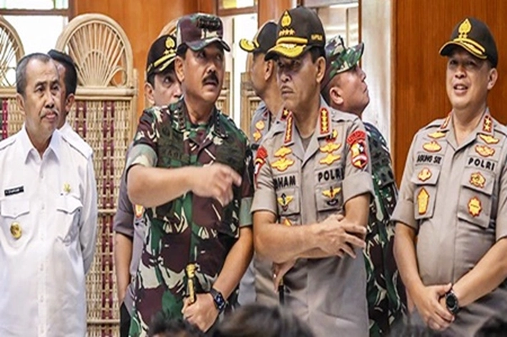 Panglima TNI dan Kapolri Tinjau Riau
