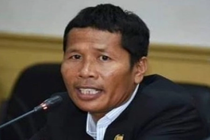 Ketua DPRD Riau Siap Ganti Noviwaldy Jusman