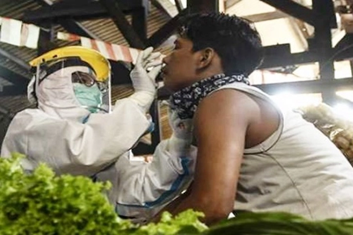 Pedagang Pasar di Test Swab