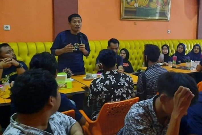 Sosialisasi Indra Gunawan Eet Gerakkan Relawan Sampai Pelosok Desa