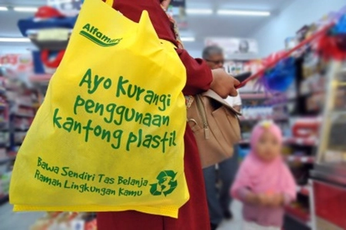 Pro Kontra Akibat Penggunaan Kantung Plastik
