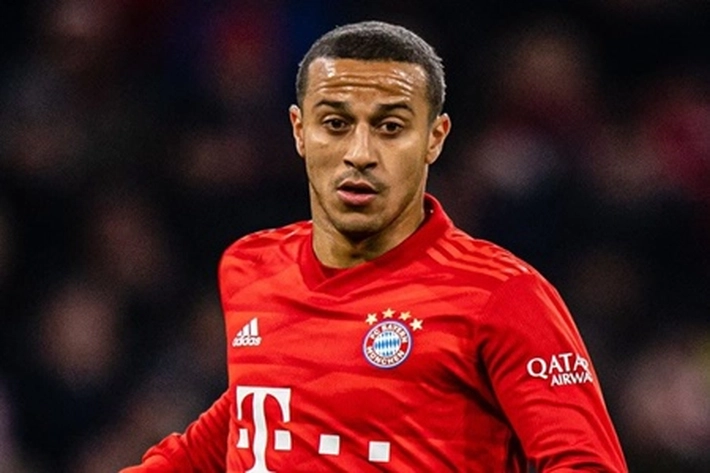 Thiago dapat Peringatan, Dinilai Tak Cocok di Liga Inggris