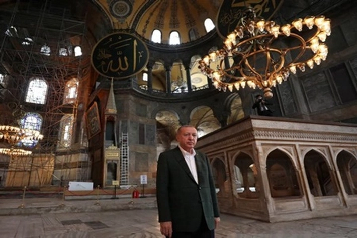 Erdogan Ubah Lagi Gereja Chora Jadi Masjid