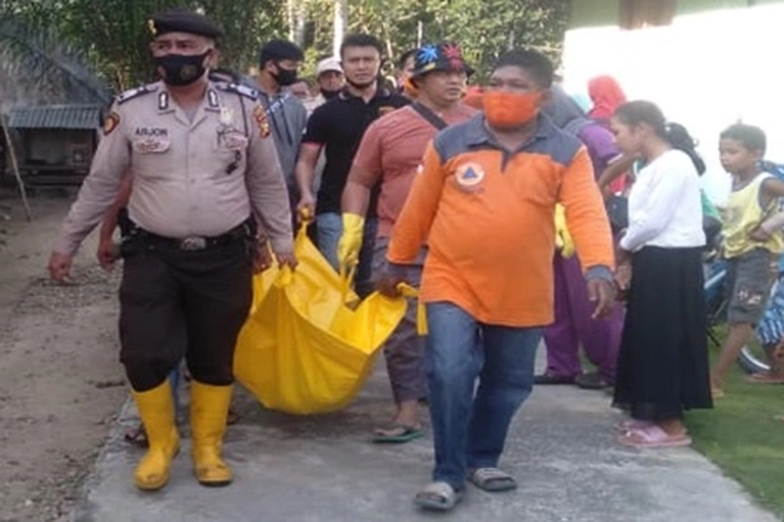 Bocah Terseret Arus Sungai Batang Lubuh