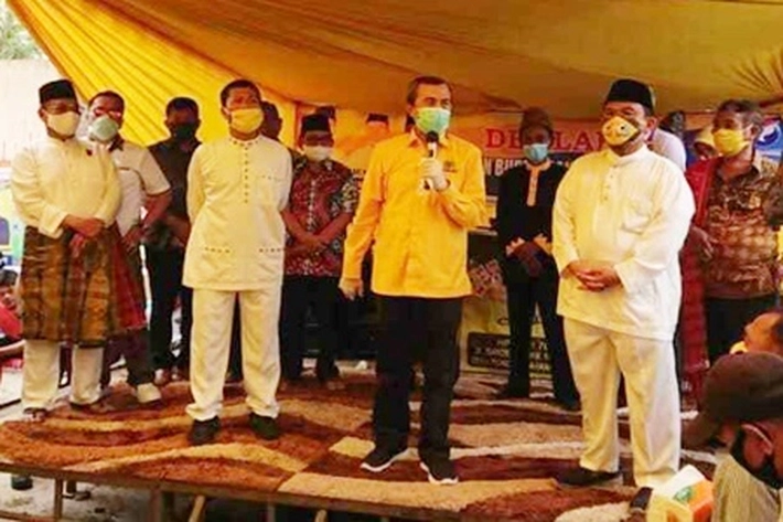 Paslon Indra Gunawan Eet-Samsu Dalimunthe di 'Tepuk Tepung Tawar' LAMR Bengkalis