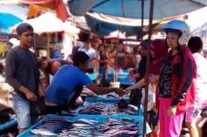 Pedagang dan Pembeli Abaikan Protokol Kesehatan