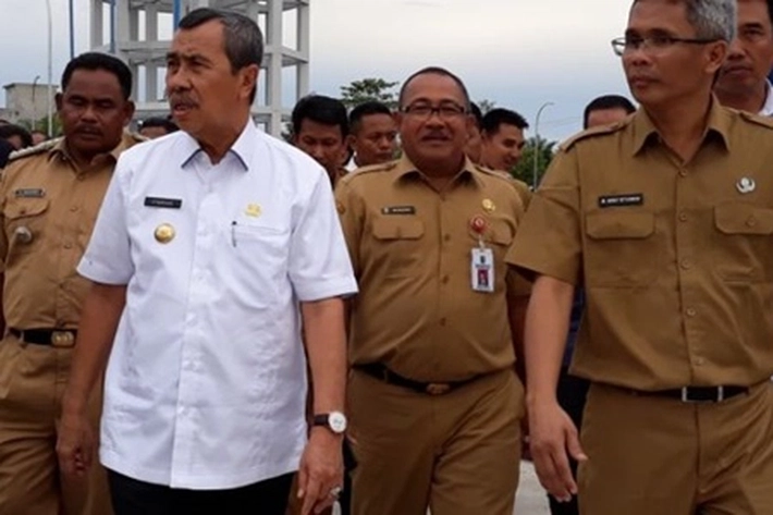 Lelang Proyek Durolis Riau, Ricuh