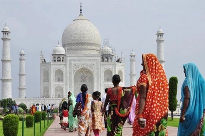 Benarkah Taj Mahal Monumen Cinta Untuk Pembunuhan?