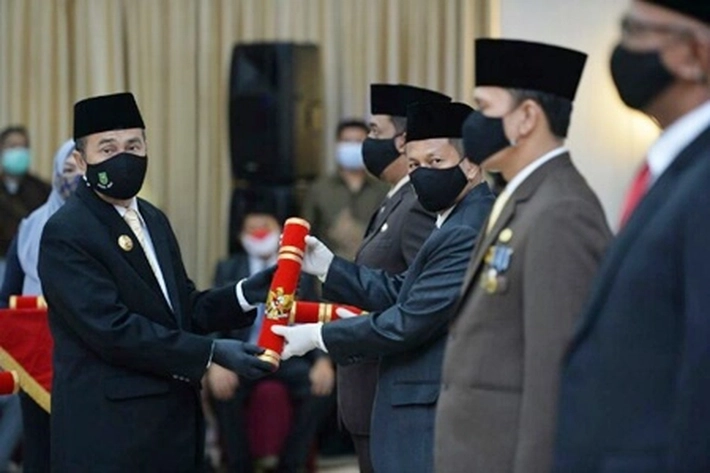 Gubernur Syamsuar Kukuhkan Empat Pjs Bupati
