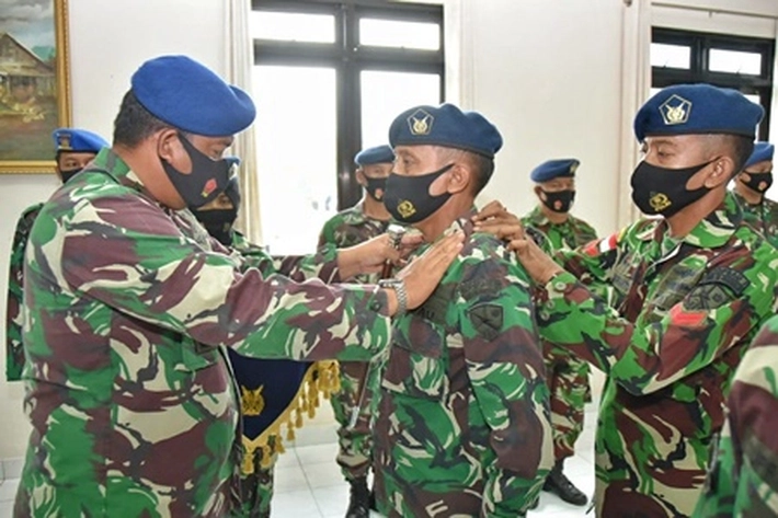 Komandan Pangkalan TNI AU RHF Pimpin Upacara Kenaikan Pangkat