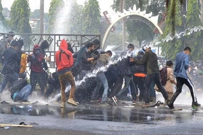 Tolak UU Cipta Kerja: 'Demo Tak Menguntungkan, Banyak yang Berjatuhan'