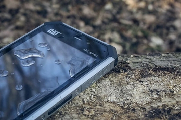Smartphone yang Cocok untuk Petualang