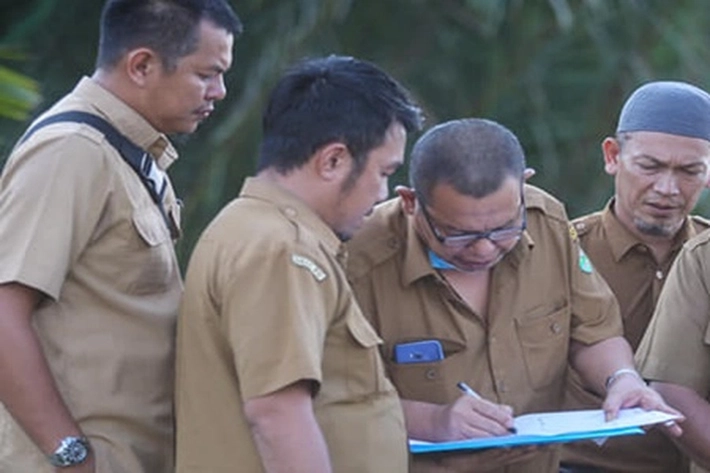 Gubri ke Siak, Kadis PU Irving Jelaskan Kerusakan Jalan