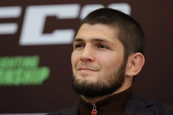 Khabib Putuskan Pensiun Usai Kalahkan Gaethje