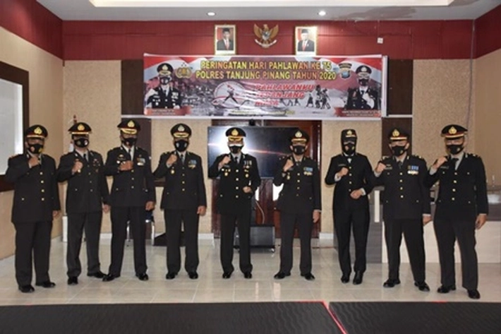 Polres Tanjungpinang Peringati Hari Pahlawan