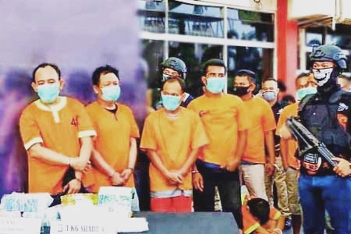 Polda Riau Ungkap Sabu dan Ribuan Inek dari Dua Bandar Besar