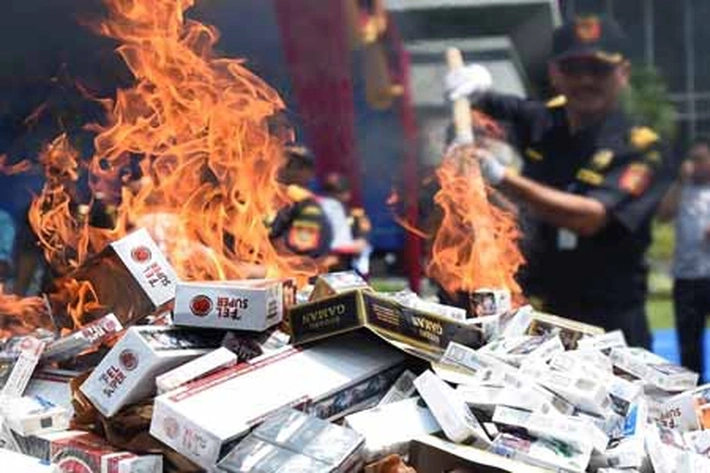 Bea Cukai Riau Musnahkan Rokok Ilegal