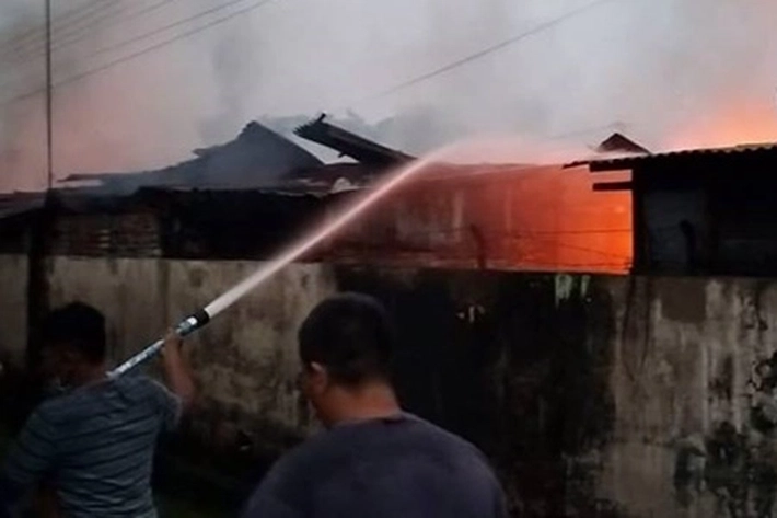 14 Rumah di Asrama Brimob Polda Sumut Terbakar