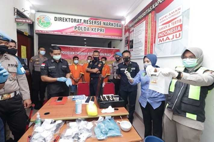 Polisi Musnahkan 1,9 Kg Narkotika