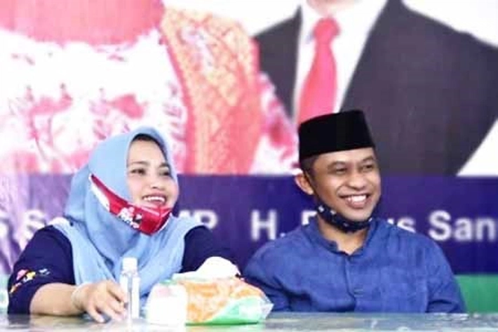 Kasmarni - Bagus Perhatikan Suku dan Agama, 'Bersatu Membangun'