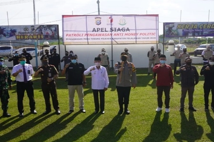 Bawaslu dan Polres Pelalawan Awasi Anti Money Politic