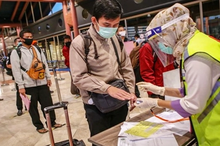 Penumpang Mulai Ramai, Bandara SSK II Sediakan 'Layanan Test Cepat'