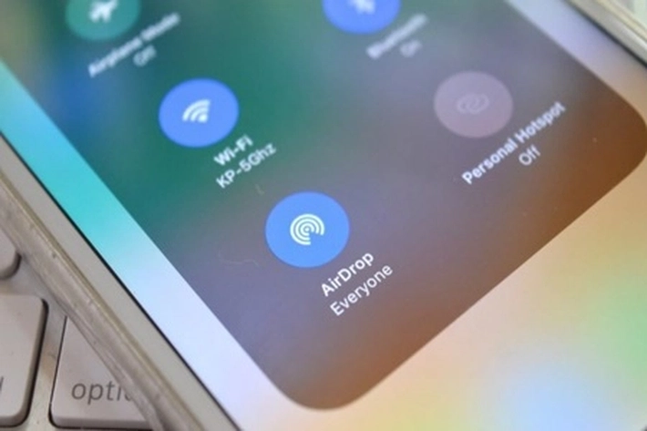 Cara Gunakan AirDrop di iPhone, iPad, dan Mac