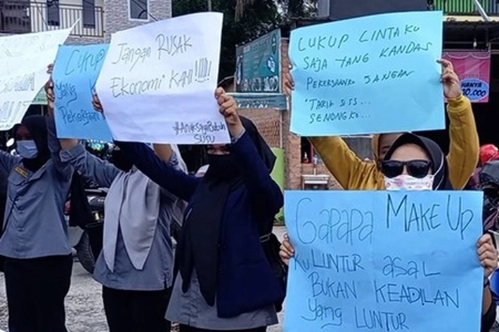 Forum Komunikasi Pekerja Demo Minta Kadis LHK Dicopot