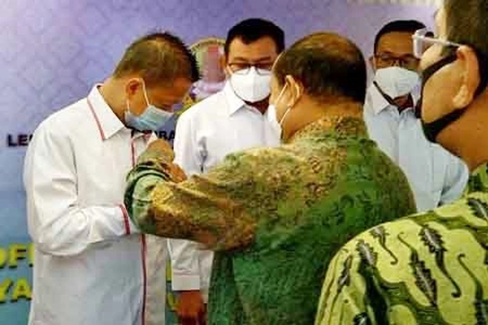 Lembaga Pengembangan Tripitaka Gatha Bina Para Official