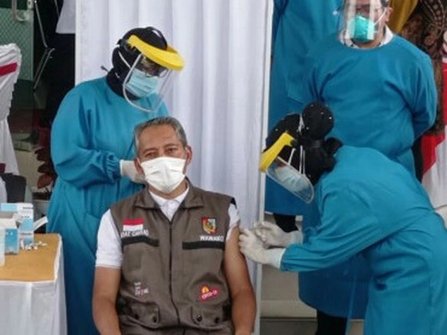 Pejabat dan Tokoh Masyarakat Pekanbaru Disuntik Vaksin Sinovac