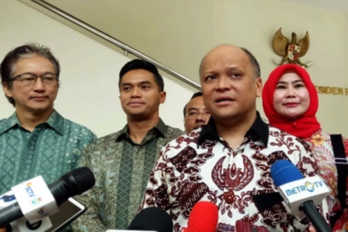 Ilham Habibie Harapkan Vaksinasi Bisa Pulihkan Ekonomi 