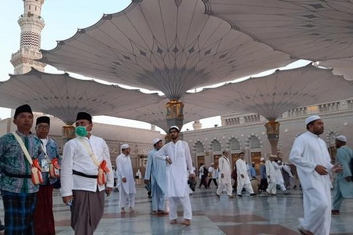 Arab Saudi Umumkan Syarat Baru Jemaah Umrah