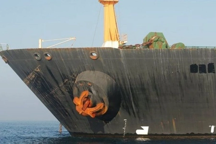 Kapal Tanker Asing Diselidiki yang 'Melakukan Transfer Minyak Ilegal' di Perairan Kalimantan