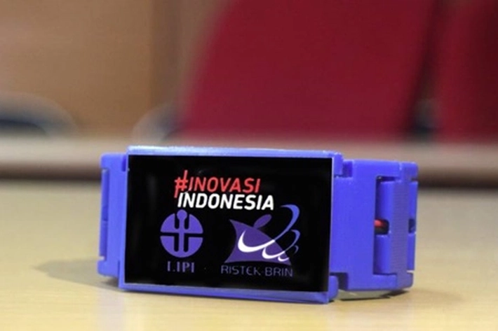 Si-Monic Gelang Pelacak, Bisa Berbunyi 'Saat Lampaui Orang Terduga Corona'