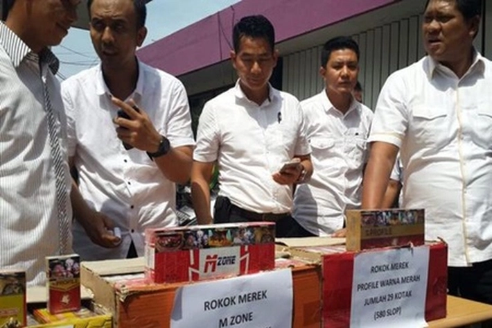 Polda Riau Gagalkan Penyeludupan 230.400 Batang Rokok Ilegal