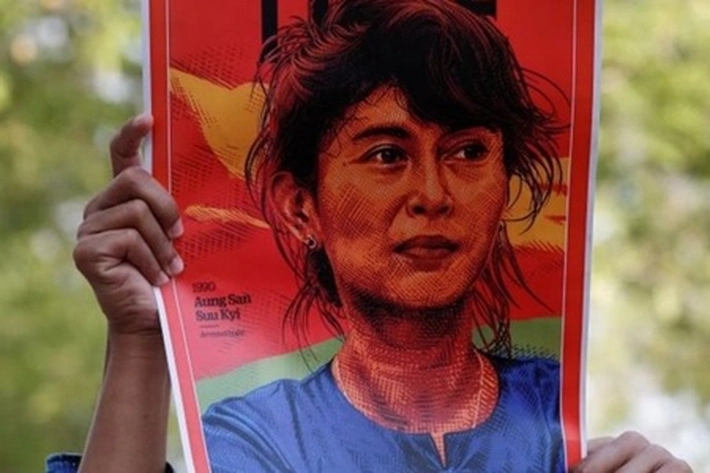 Aung San Suu Kyi dan Para Mantan Pemimpin Myanmar Didakwa Oleh Militer Secara Ilegal