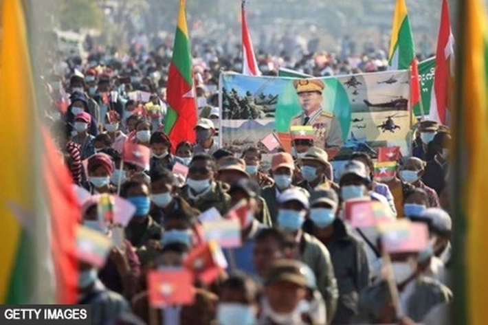 Kudeta Militer di Myanmar, Media Sosial Diblokir