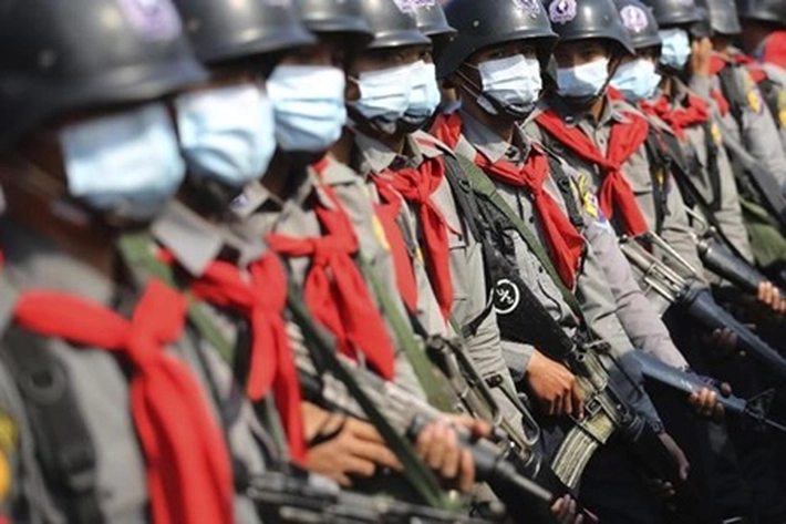 Unjuk Rasa Masih Berlangsung, Militer Myanmar Kelabakan