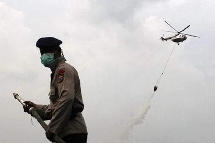 35 Hotspot Terpantau di Riau, Gubri Setujui Surat Pengajuan Bantuan Heli WB dan Pesawat TMC