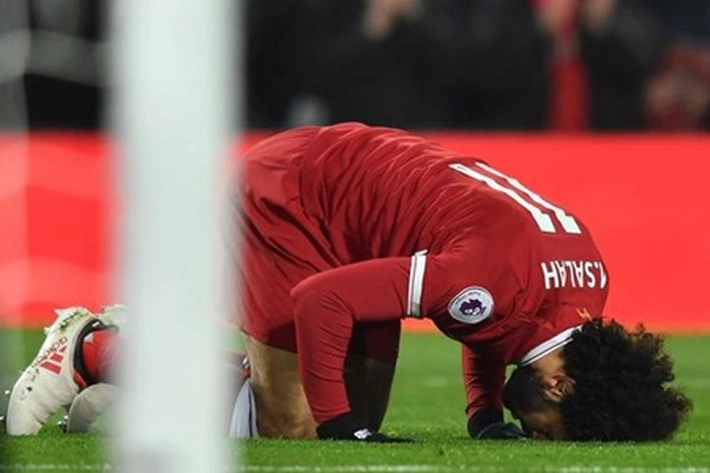 Bintang Mohamed Salah Ngambek Jadi Sorotan Saat Perlawanan Liverpool vs Chelsea