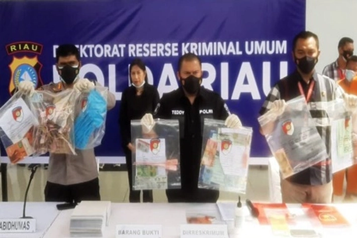 Pelaku Penggelapan dan Penadah BBM Bersubsidi Diringkus