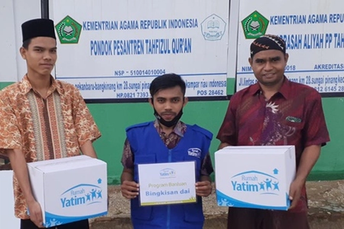 Bantuan Rumah Yatim untuk Ponpes Tahfizul Quran