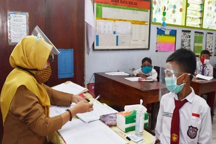 Sekolah Tatap Muka Dibuka Lagi, Mendikbud: Setelah Guru Divaksinasi