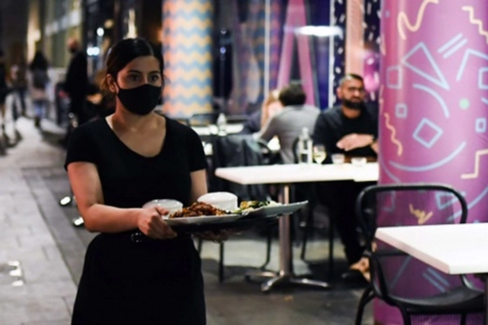 Walau Ditengah Pandemi, Pub dan Restoran akan Dibuka Kembali