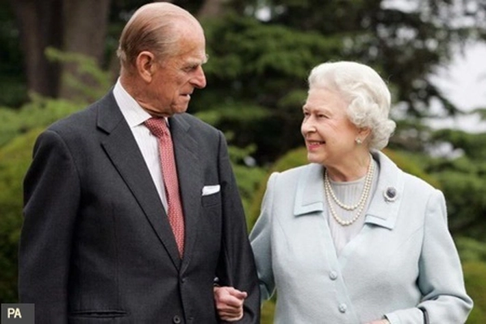 Meninggalnya Pangeran Philip Membuat Ratu Elizabeth 'Kehilangan' yang Sangat Berarti dalam Hidupnya