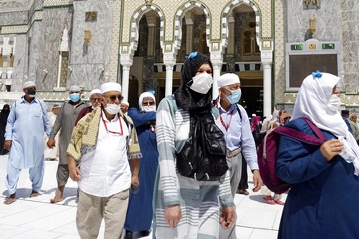 Infeksi Covid-19 Saudi Meningkat, 'Jemaah Umroh' Diperiksa Status Vaksinasinya