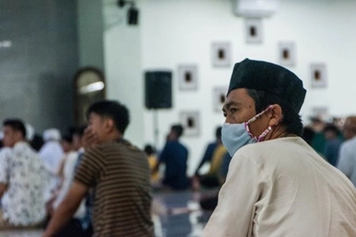  Pakai Masker Terlalu Lama di Saat Ramadhan Bisa Memicu Terjadinya Kesulitan Bernapas